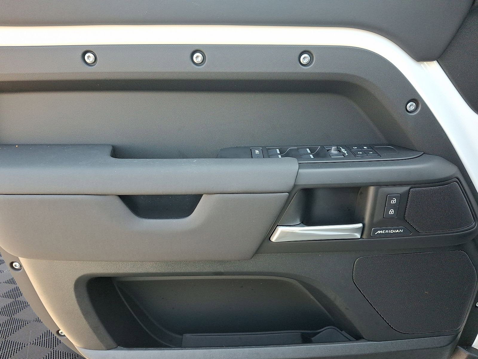 Certified 2026 Land Rover Defender 110 S image 5