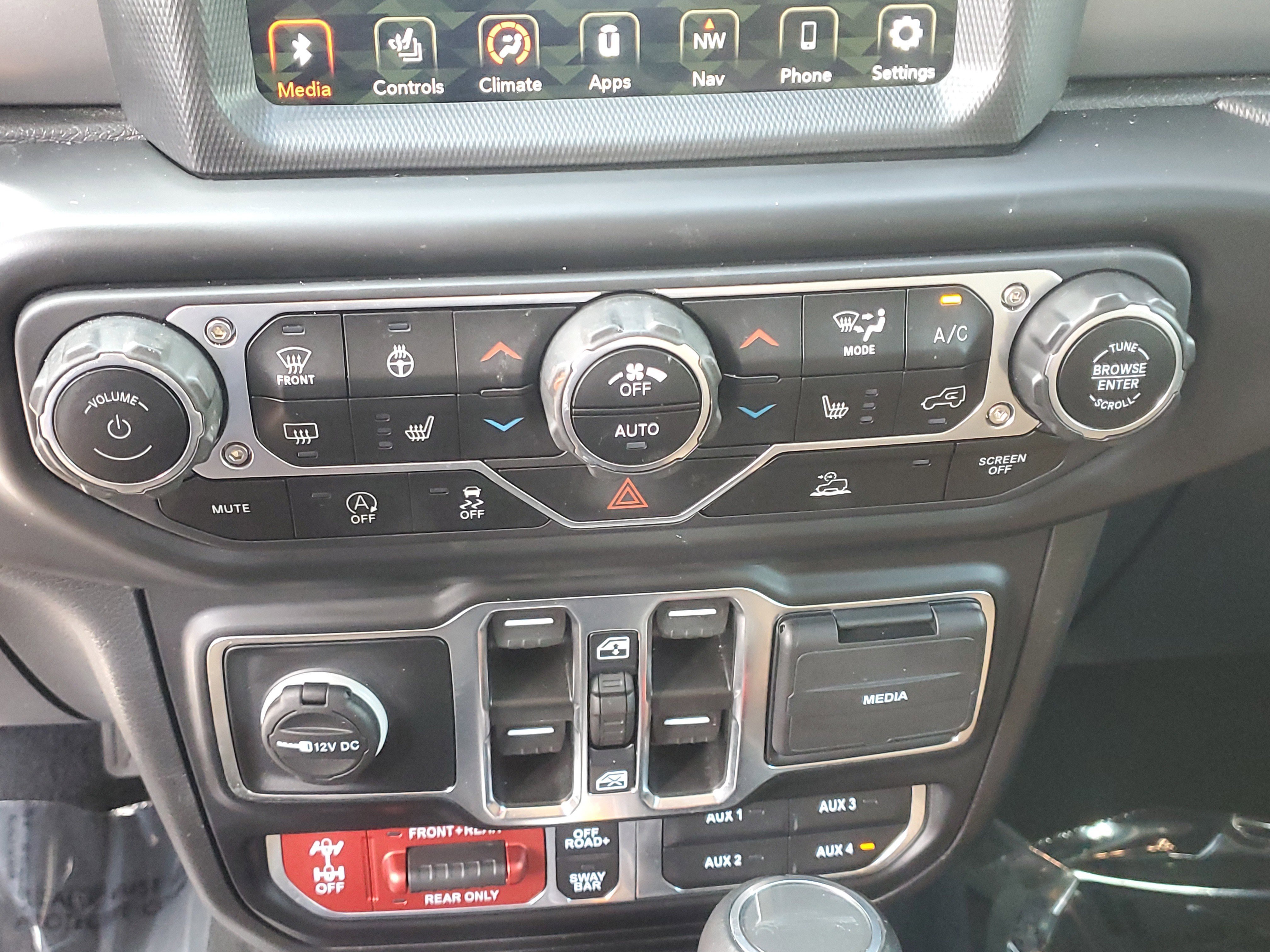 Used 2022 Jeep Gladiator Rubicon w/ LED Lighting Group image 29