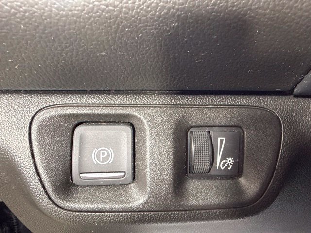 Used 2023 GMC Acadia SLE w/ Driver Convenience Package AWD/4WD image 19
