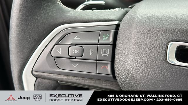 Used 2024 Jeep Grand Cherokee Altitude image 13