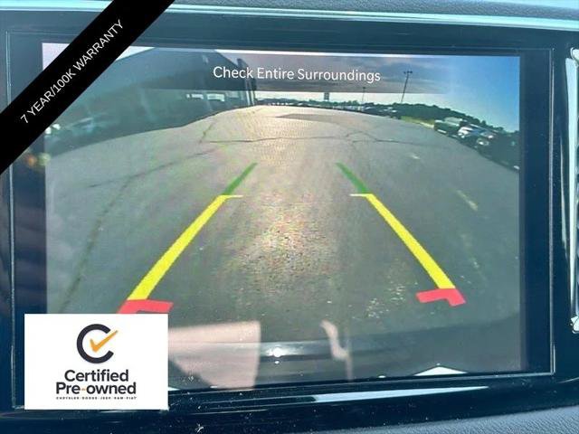 Certified 2024 Chrysler Pacifica Touring-L FWD image 23