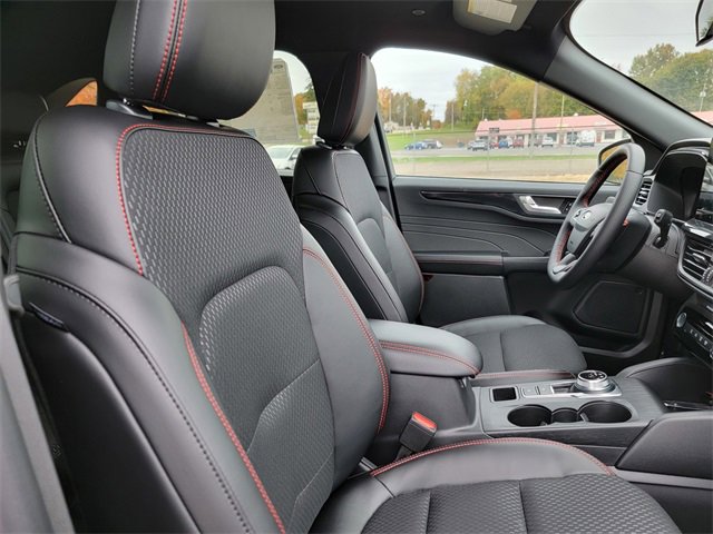 New 2026 Ford Escape ST-Line w/ Tech Pack #1 image 17