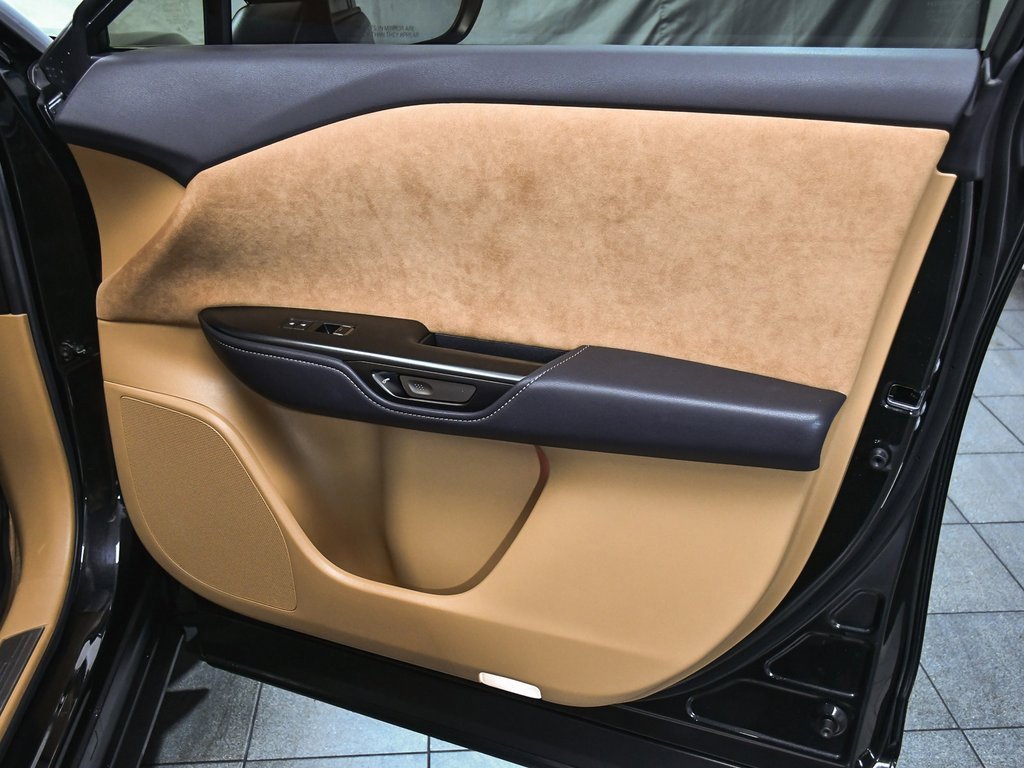 Used 2023 Lexus RZ 450e Premium image 15