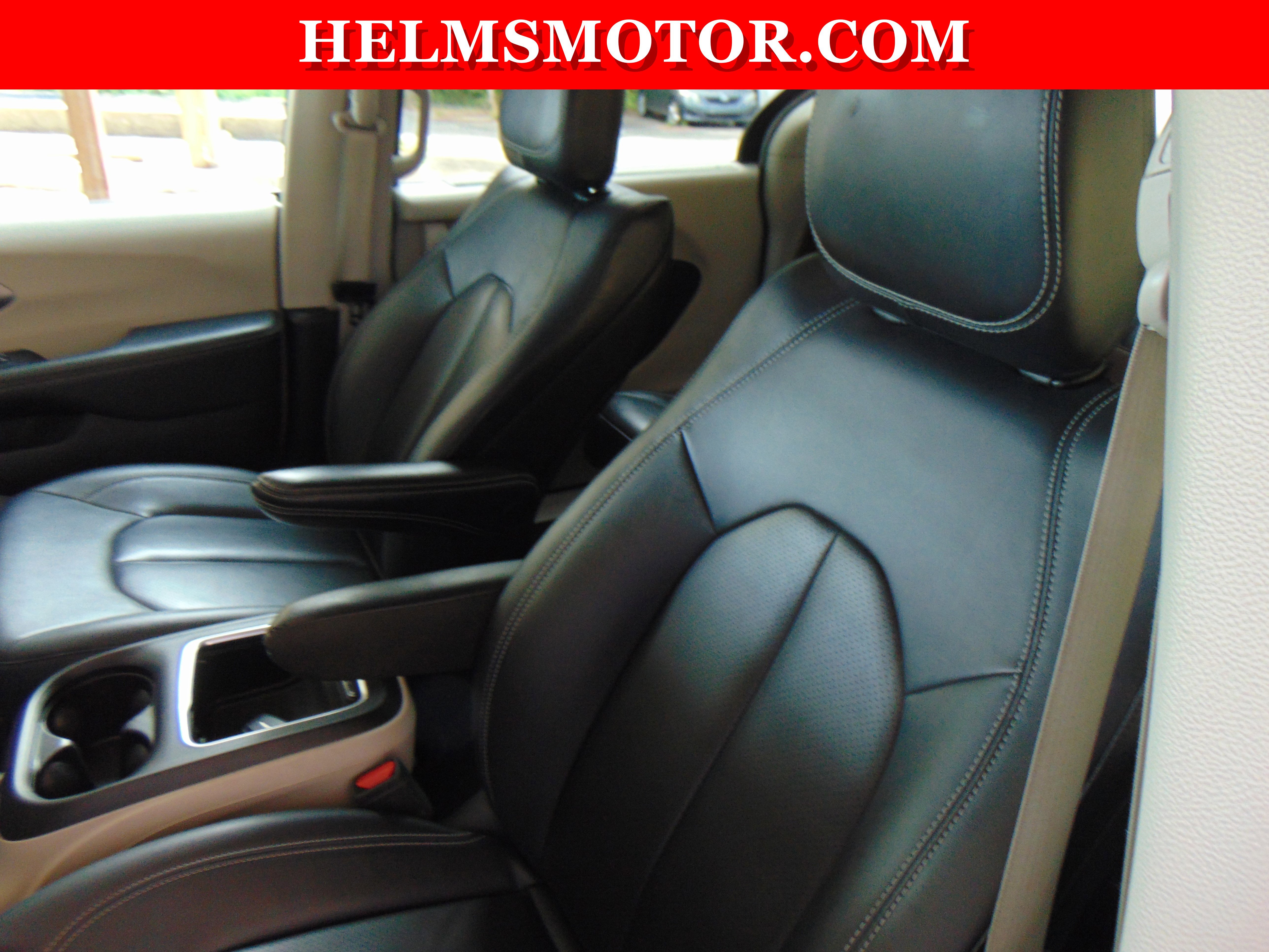 Certified 2024 Chrysler Pacifica Touring-L FWD image 25