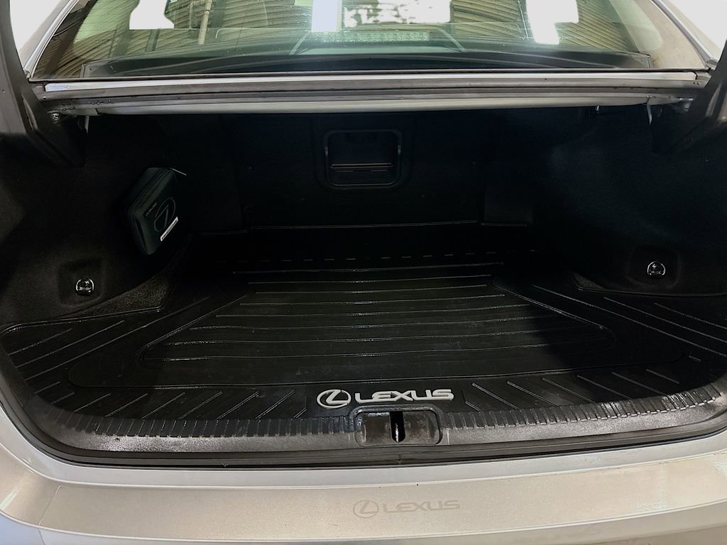 Used 2022 Lexus ES 350 w/ Premium Package image 34