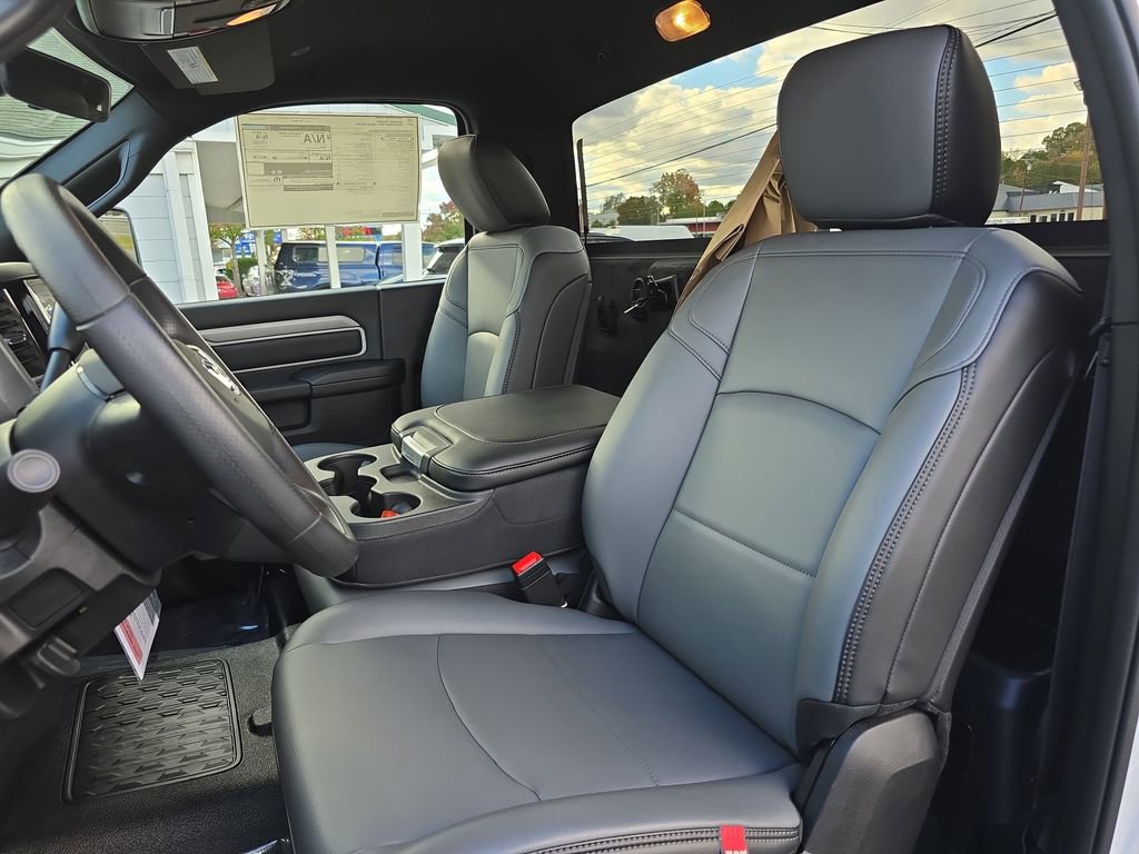 New 2026 RAM 5500 Tradesman AWD/4WD image 11