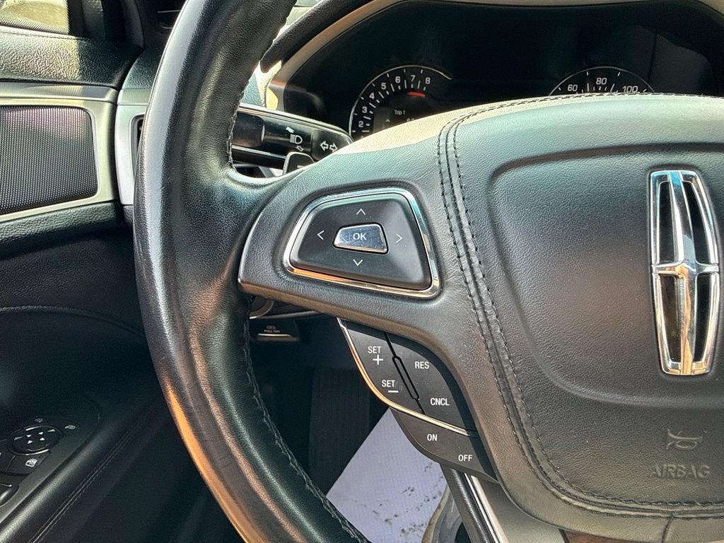 Used 2018 Lincoln MKZ Select w/ Select Plus Package AWD/4WD image 32