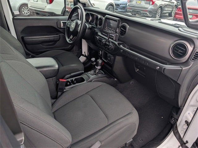Used 2022 Jeep Wrangler Sport image 21