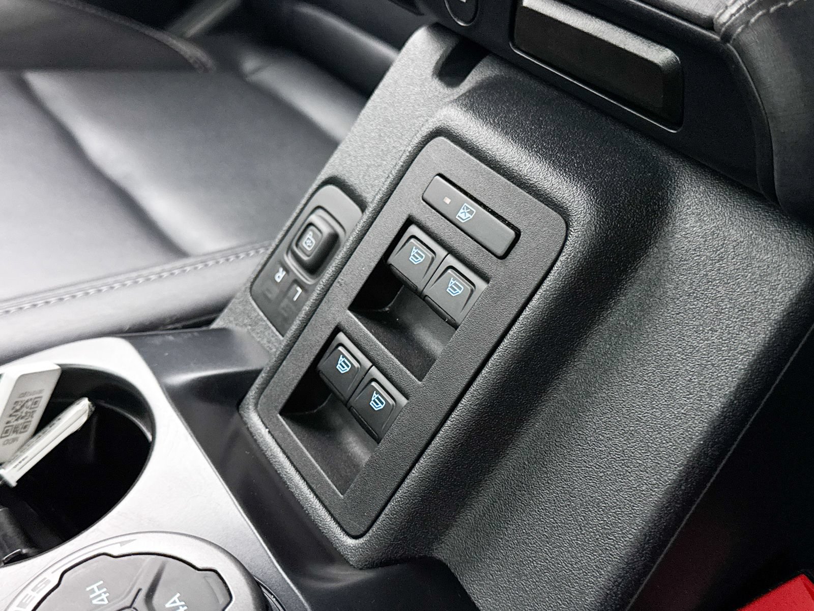 Used 2025 Ford Bronco Badlands AWD/4WD image 28