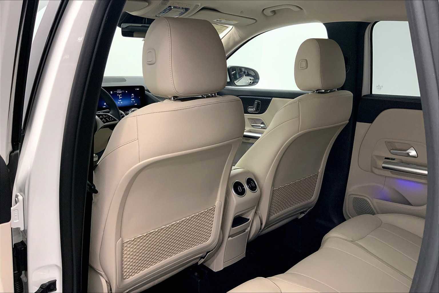 New 2026 Mercedes-Benz GLA 250 GLA 250 image 17