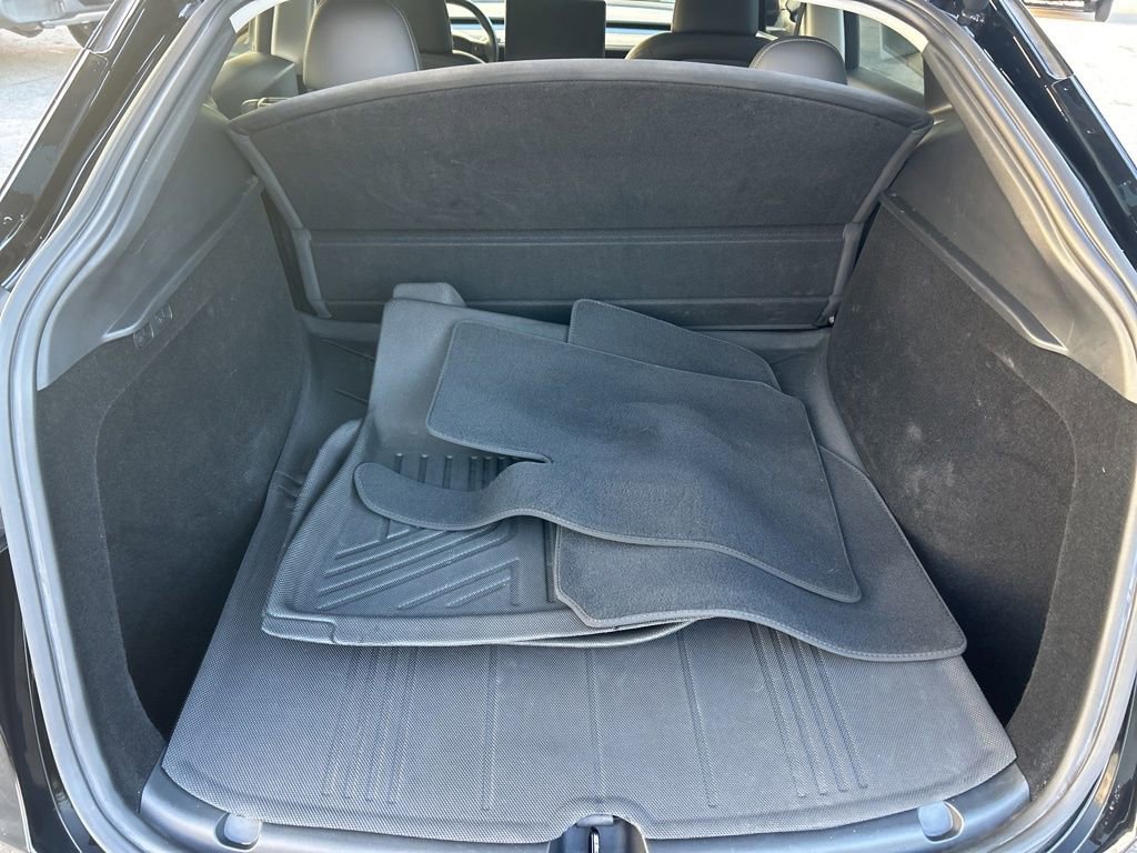 Used 2024 Tesla Model Y Performance image 29