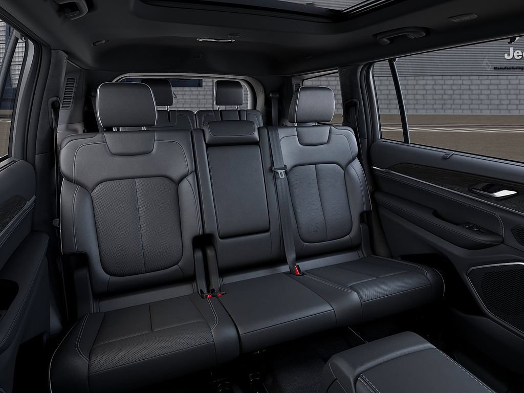 New 2025 Jeep Grand Cherokee L Overland w/ Advanced Protech Group III AWD/4WD image 15