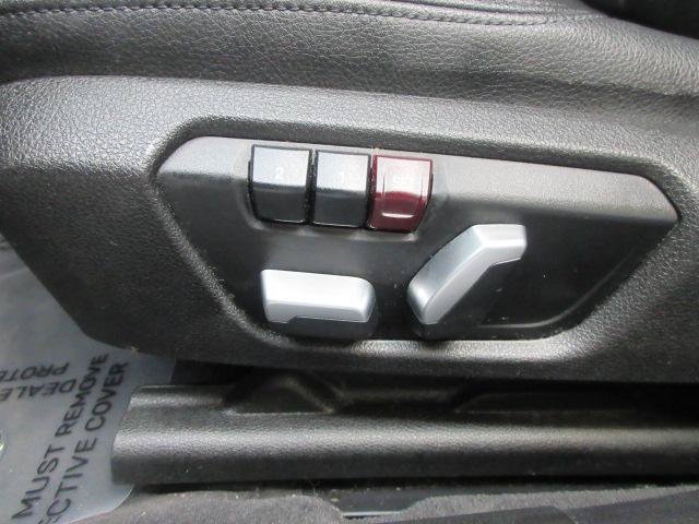 Used 2016 BMW 320i xDrive Sedan AWD/4WD image 40