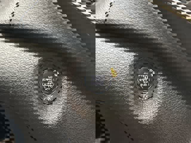 Used 2020 Jeep Cherokee Latitude Plus w/ Comfort/Convenience Group image 11