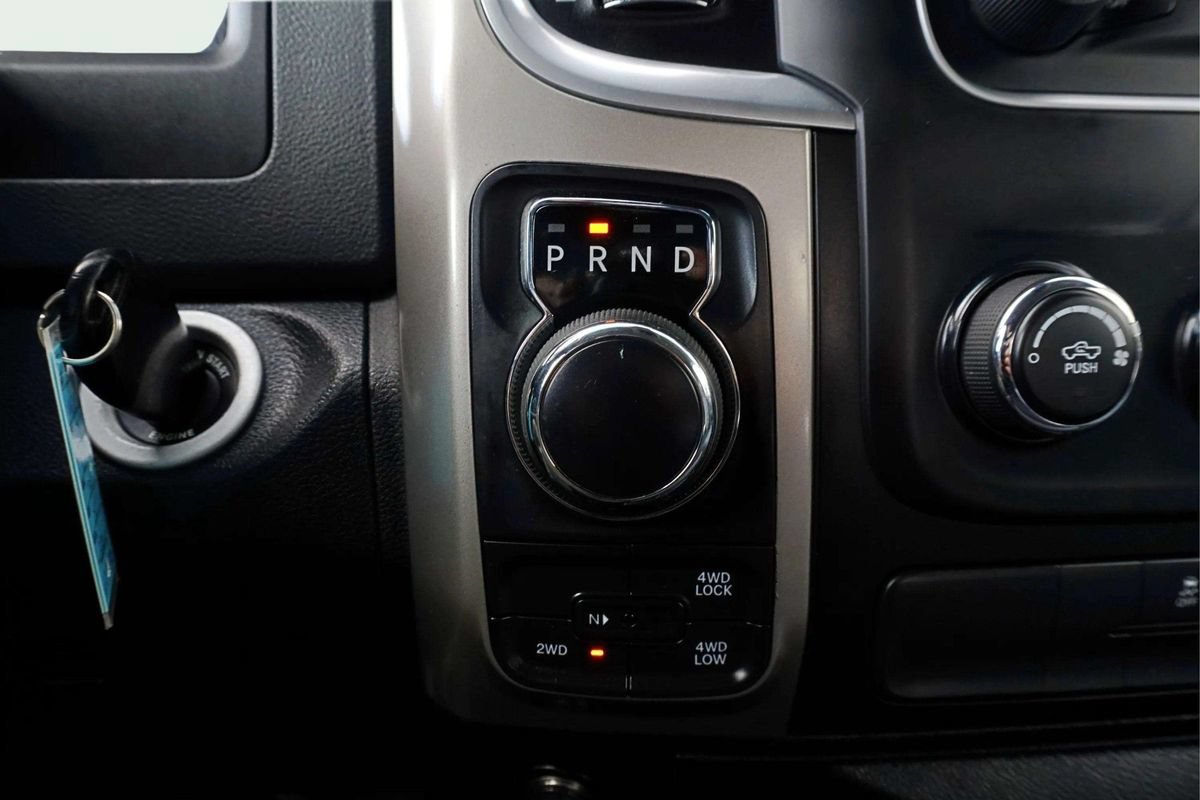 Used 2017 RAM 1500 Classic SLT AWD/4WD image 28