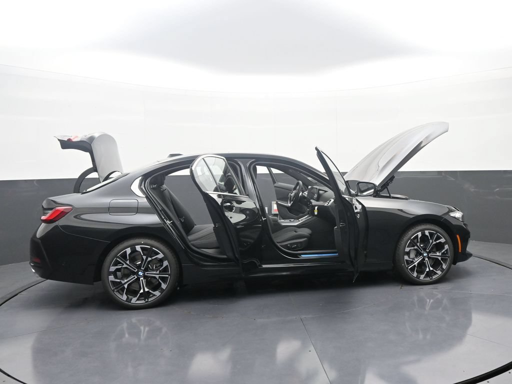 New 2026 BMW 330i xDrive Sedan w/ Premium Package AWD/4WD image 45
