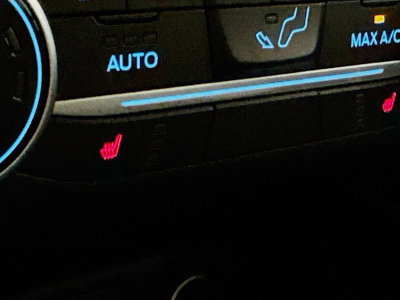 Used 2020 Ford Escape SE image 21