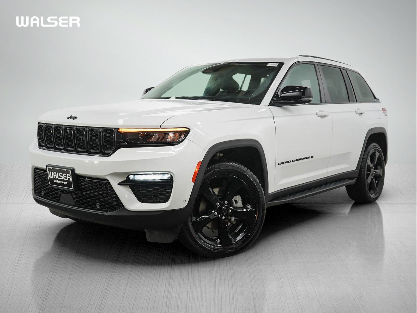 Used 2024 Jeep Grand Cherokee Limited w/ Luxury Tech Group II
