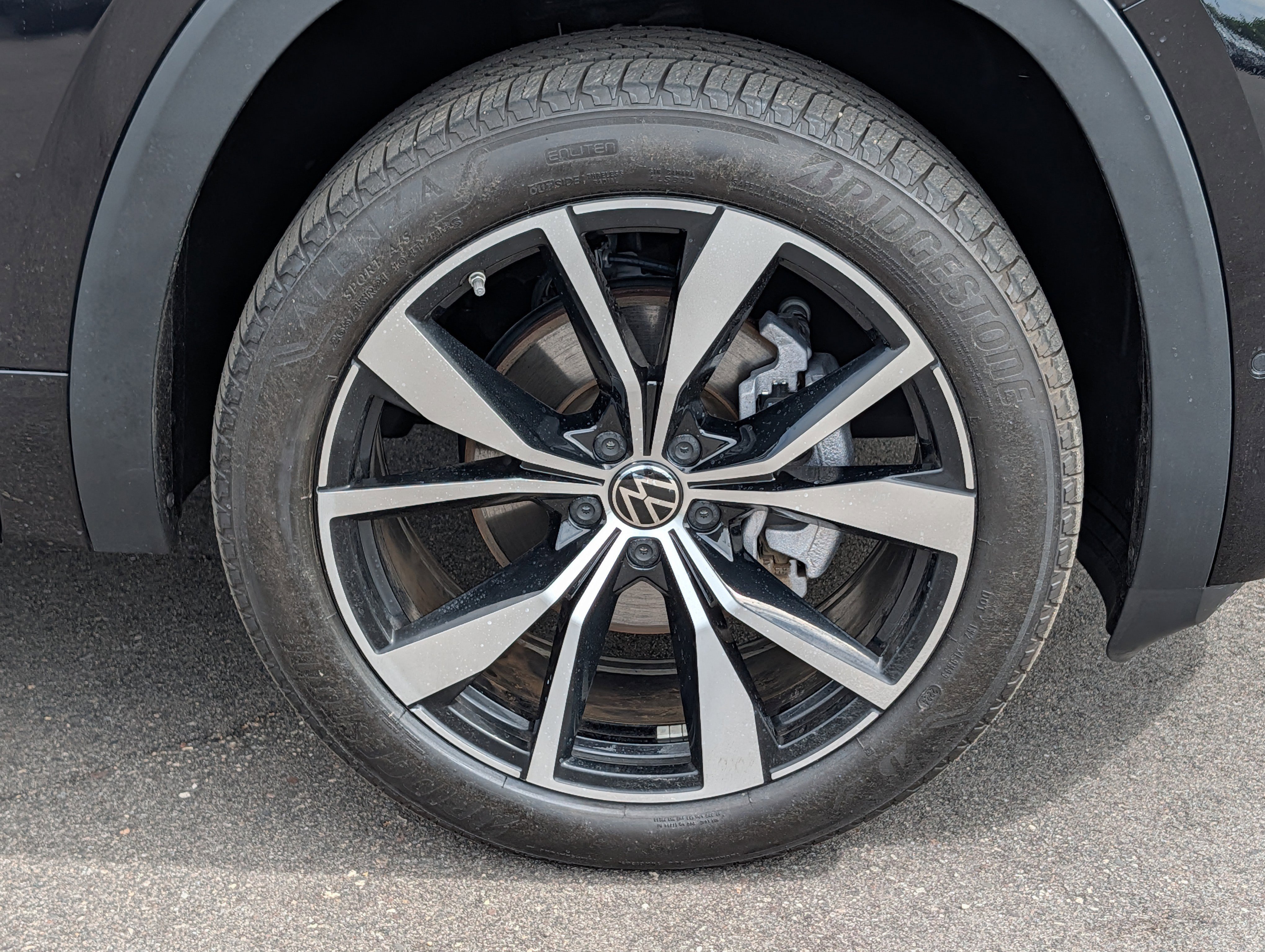 Certified 2025 Volkswagen Atlas SEL Premium R-Line AWD/4WD image 15