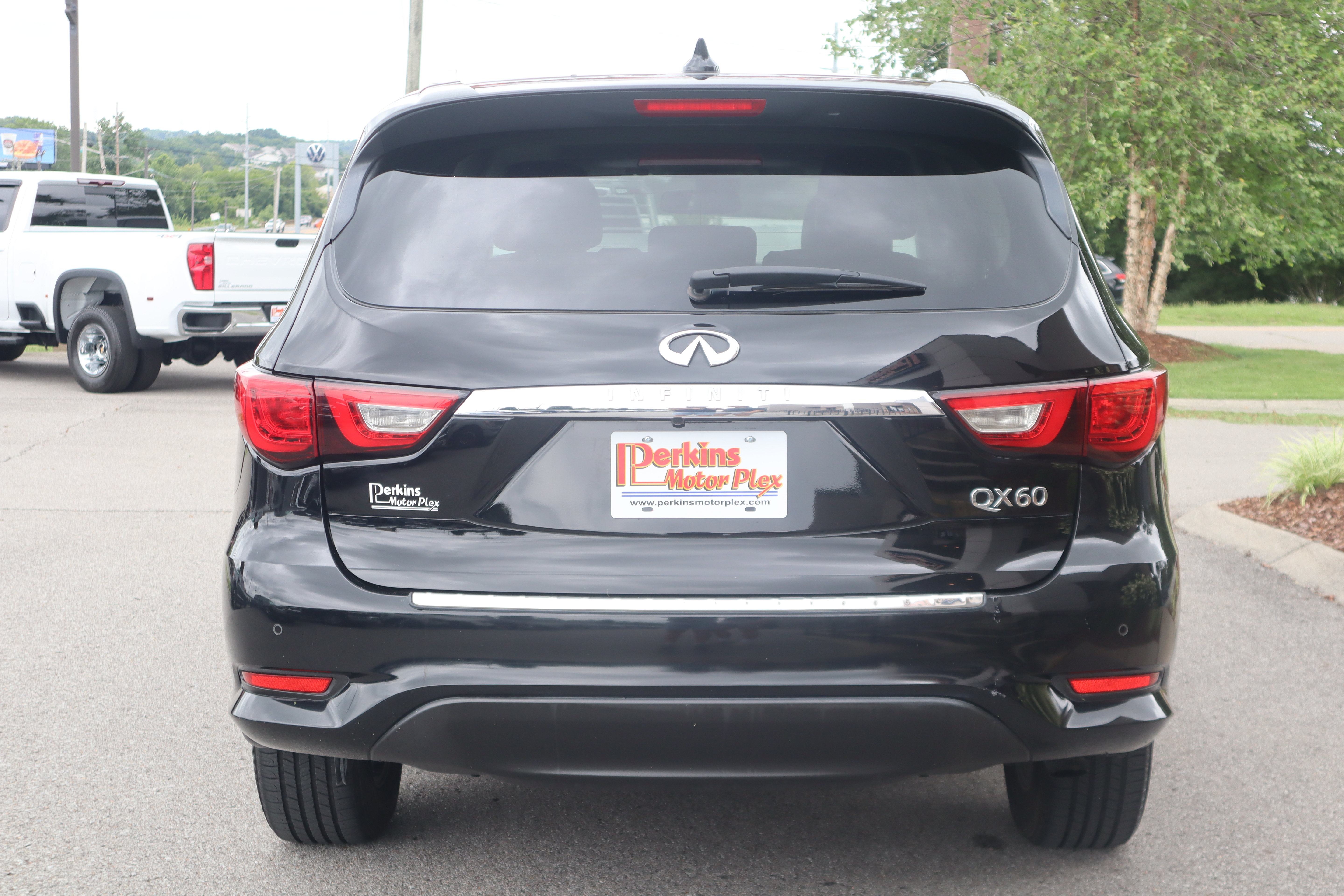 Used 2017 INFINITI QX60 Luxe w/ Premium Plus Package AWD/4WD image 8
