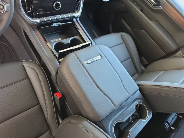 New 2026 GMC Yukon Denali w/ Sun & Power Step Package AWD/4WD image 26