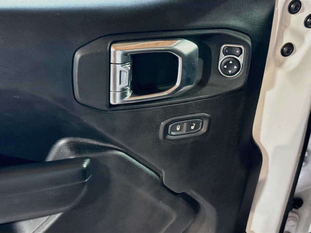 Certified 2022 Jeep Wrangler Unlimited Sport AWD/4WD image 19