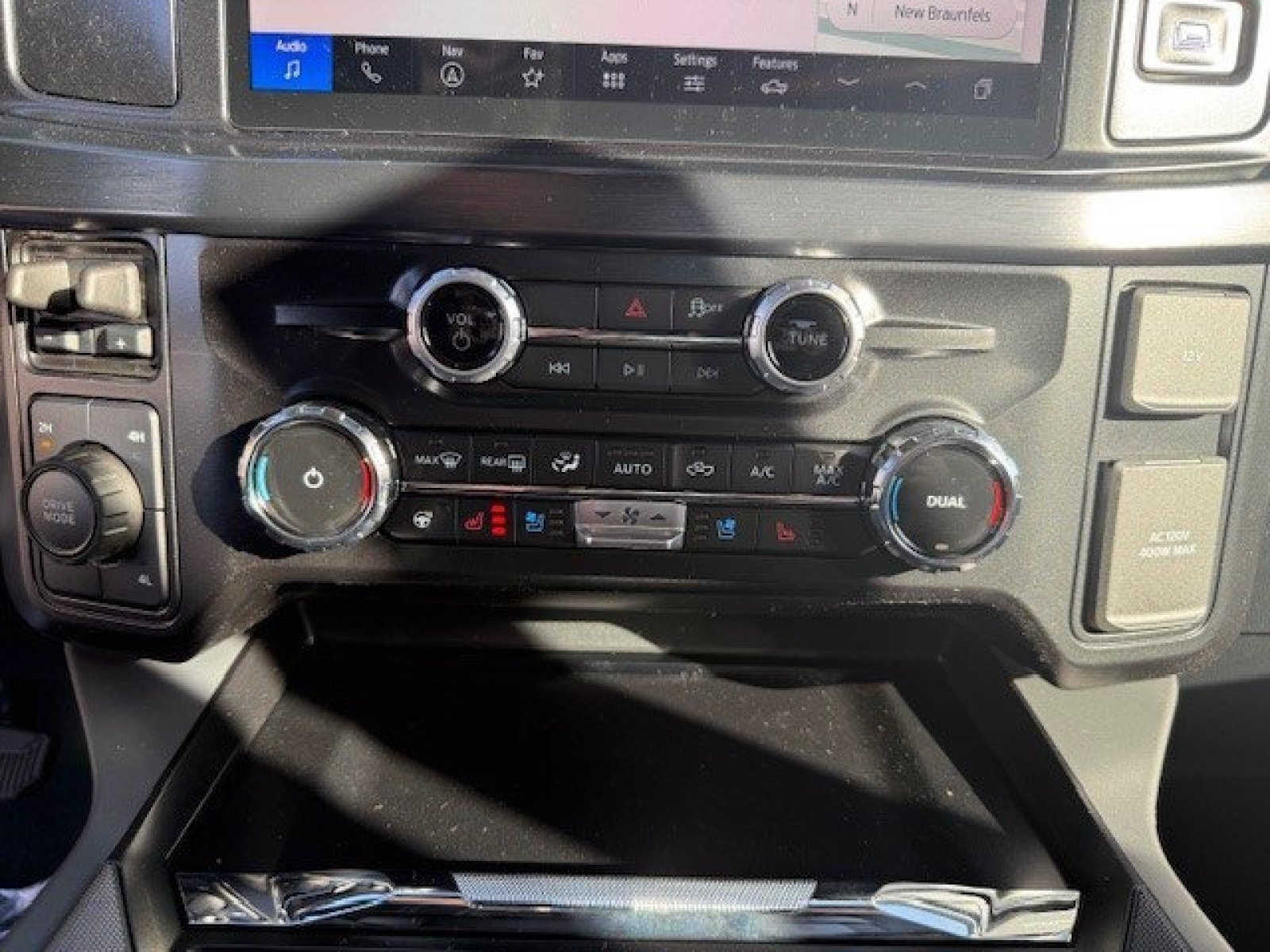 New 2026 Ford F350 Lariat AWD/4WD image 14
