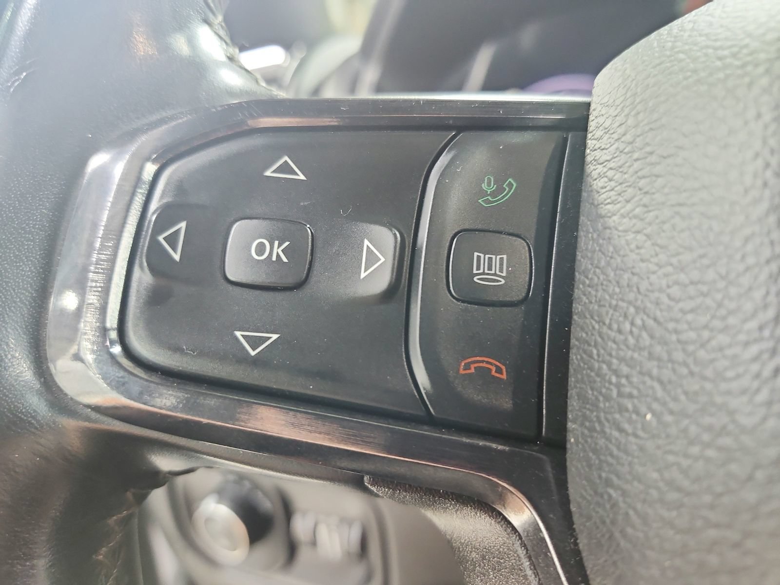 Used 2023 RAM 1500 Limited w/ Body Color Bumper Group AWD/4WD image 26