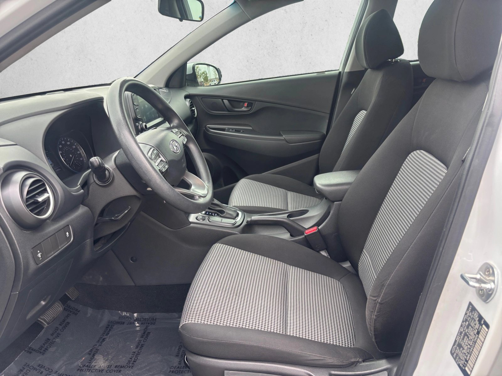 Used 2018 Hyundai Kona SE FWD image 11
