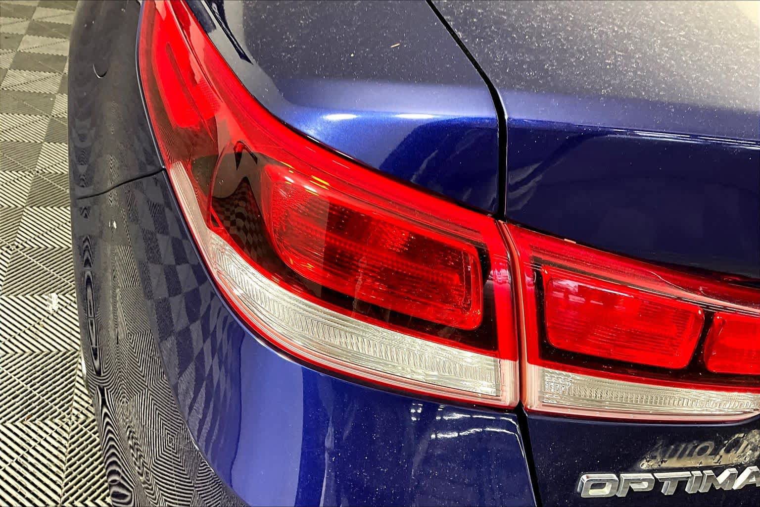 Used 2018 Kia Optima LX FWD image 27