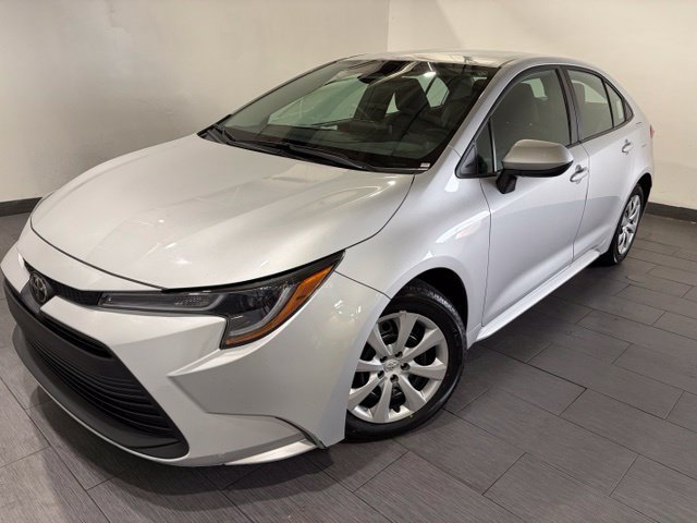 Used 2024 Toyota Corolla LE FWD image 1