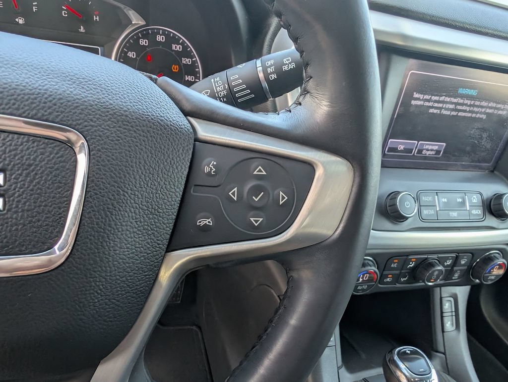 Used 2017 GMC Acadia SLT AWD/4WD image 16