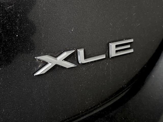 Used 2016 Toyota Avalon XLE image 30