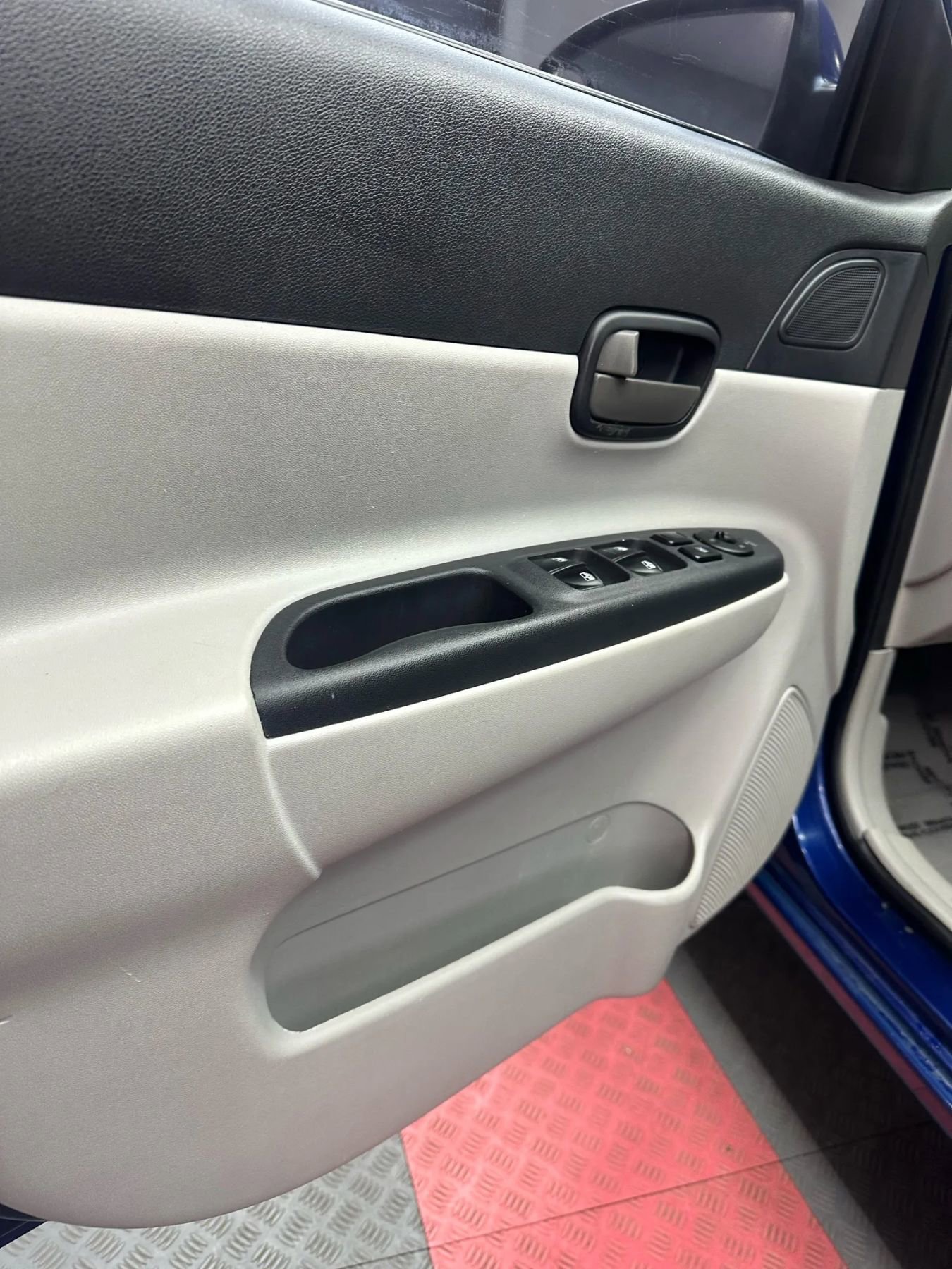 Used 2007 Hyundai Accent GLS image 9