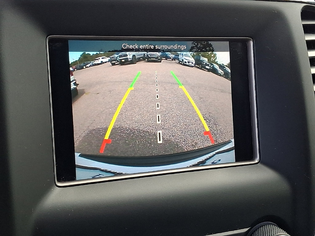 Used 2021 Jeep Grand Cherokee Laredo AWD/4WD image 4