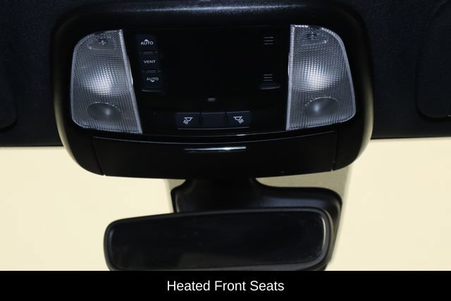 Used 2024 Dodge Durango SXT w/ SXT Blacktop Group AWD/4WD image 28