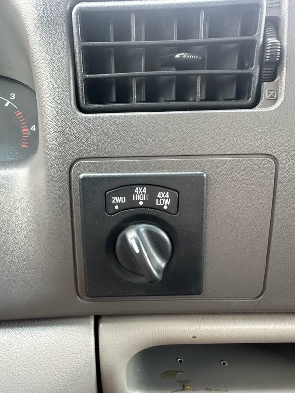 Used 1999 Ford F350 XLT AWD/4WD image 14