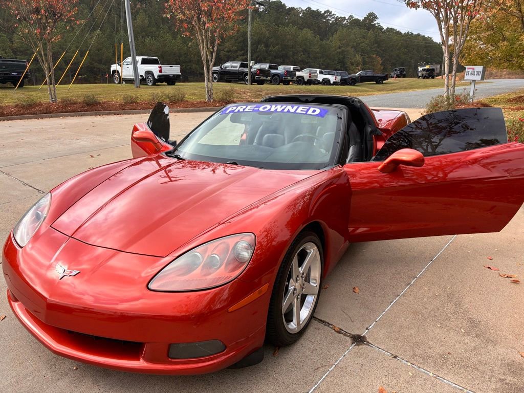 Used 2005 Chevrolet Corvette Coupe w/ Preferred Equipment Group RWD image 24