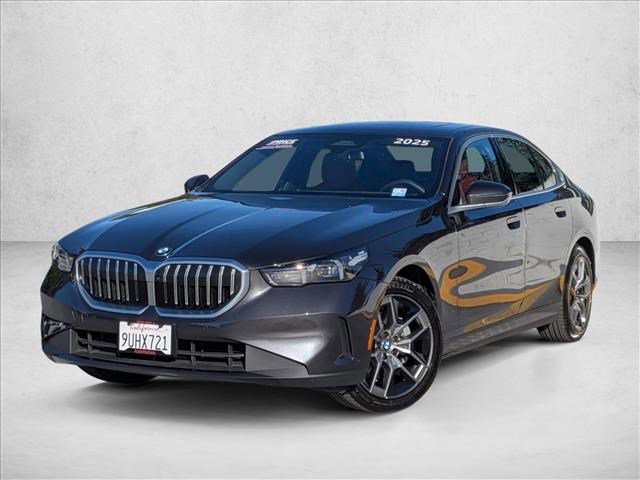 Used 2026 BMW 530i w/ Premium Package image 1