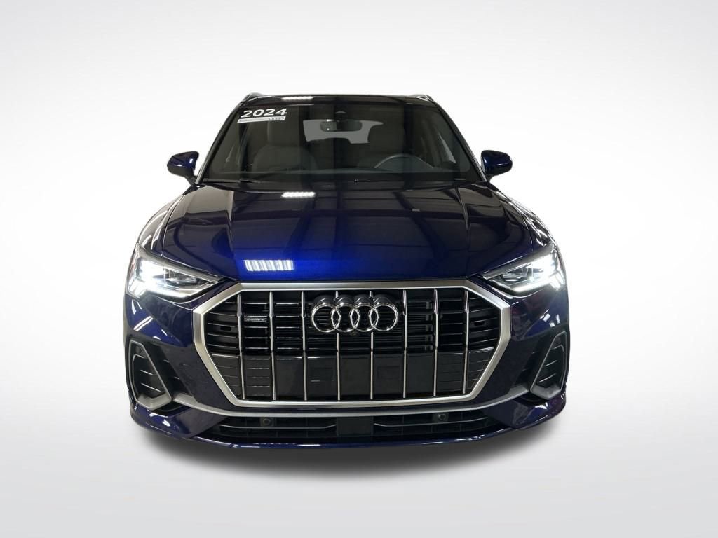 Certified 2024 Audi Q3 2.0T Premium Plus image 9