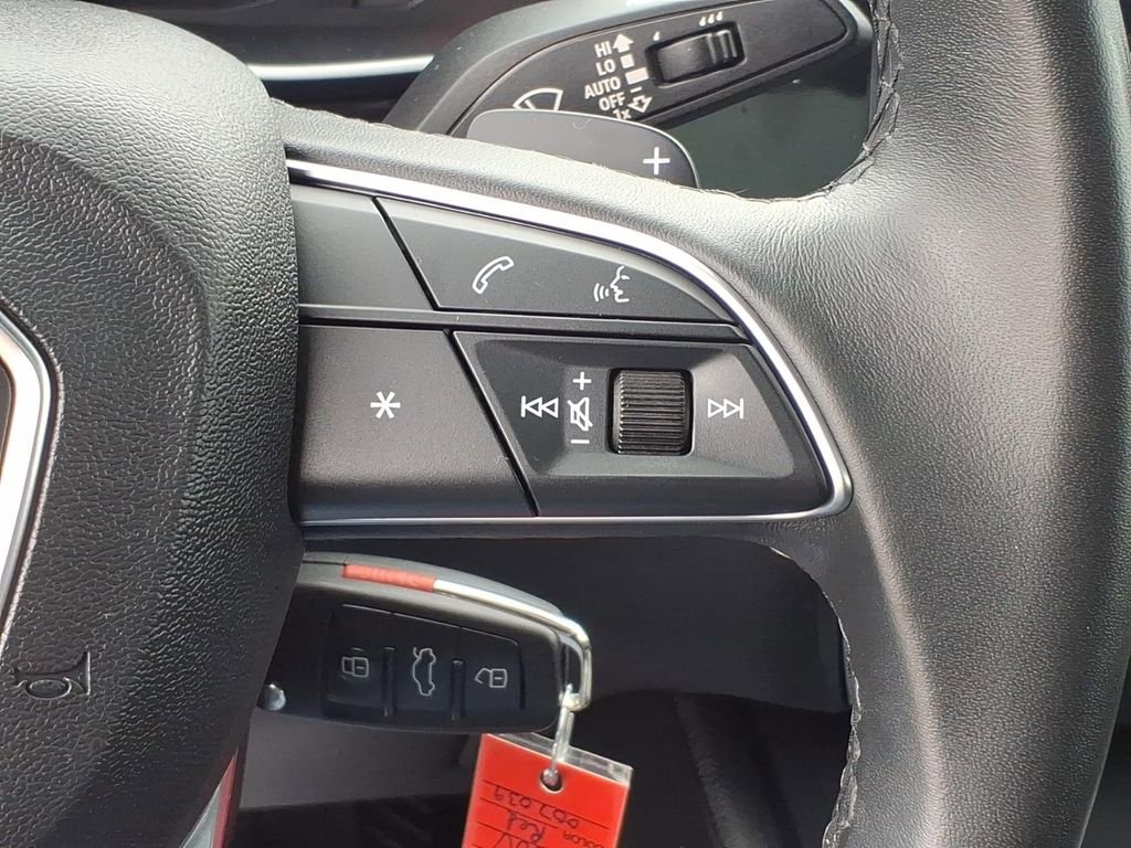 Used 2025 Audi Q3 2.0T Premium image 18