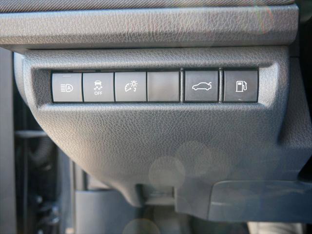 Certified 2025 Toyota Camry LE FWD image 29