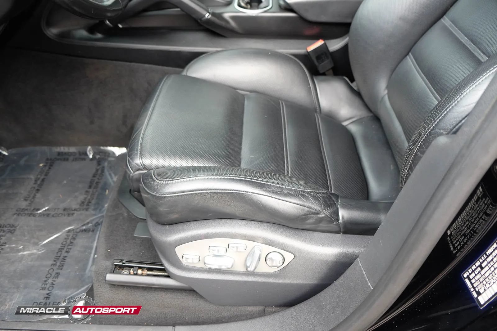 Used 2014 Porsche Cayenne Turbo AWD/4WD image 18