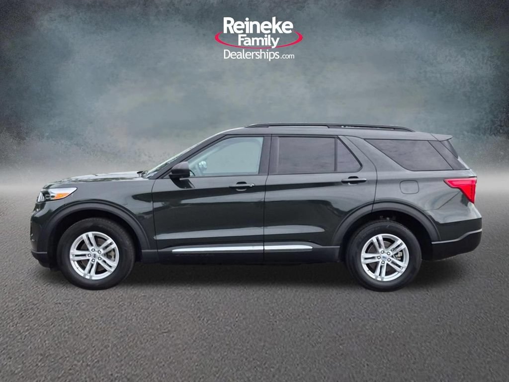 Used 2023 Ford Explorer XLT AWD/4WD image 9