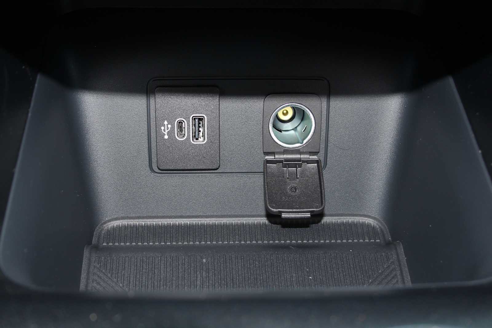 New 2026 Ford Explorer Active w/ Active Comfort Package RWD image 42