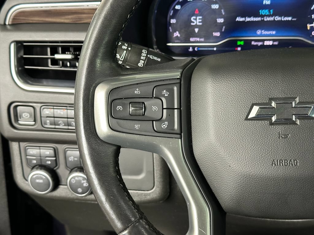 Used 2023 Chevrolet Suburban Z71 w/ Luxury Package AWD/4WD image 13