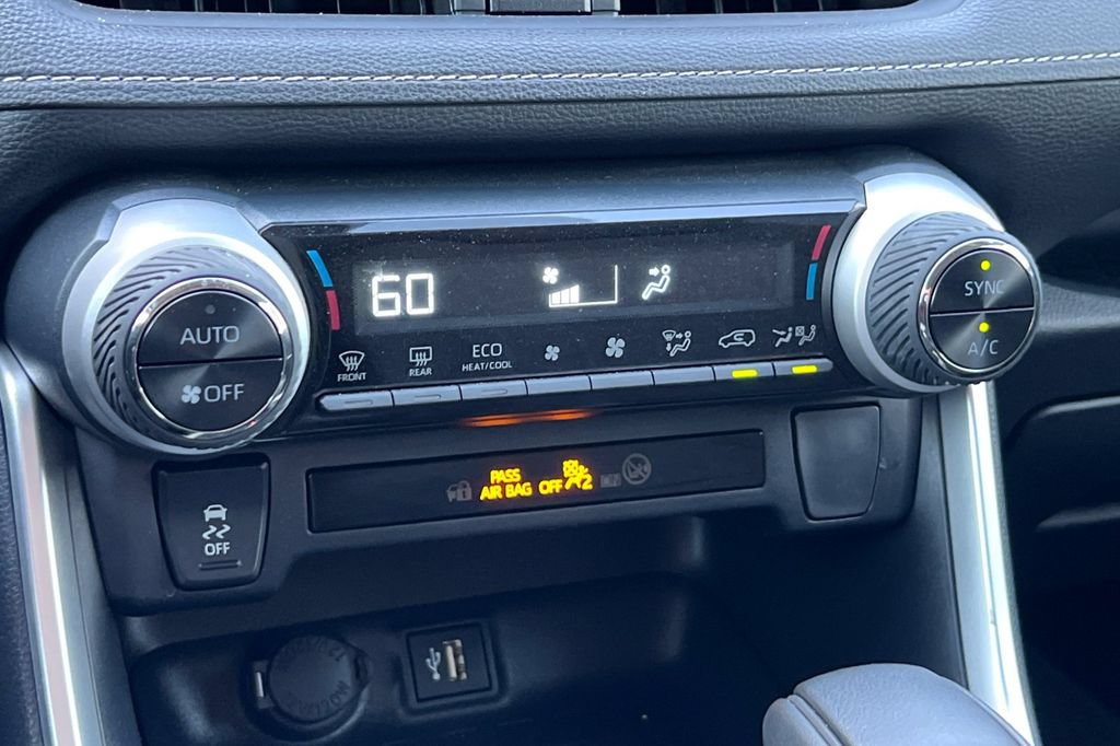Certified 2025 Toyota RAV4 XLE AWD/4WD image 22