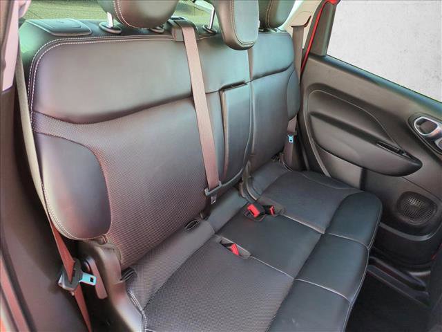 Used 2019 FIAT 500L Trekking w/ Popular Equipment Group image 18