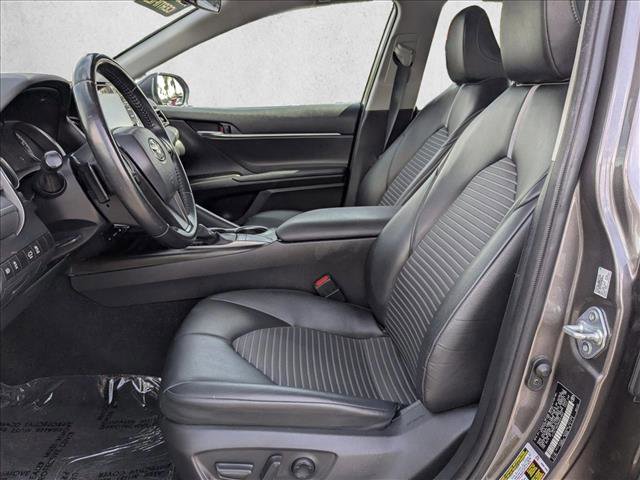 Used 2022 Toyota Camry SE w/ Carpet Mat Package (TMS) image 15