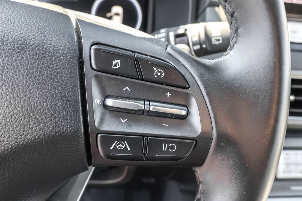 Certified 2023 Hyundai Kona SEL FWD image 24